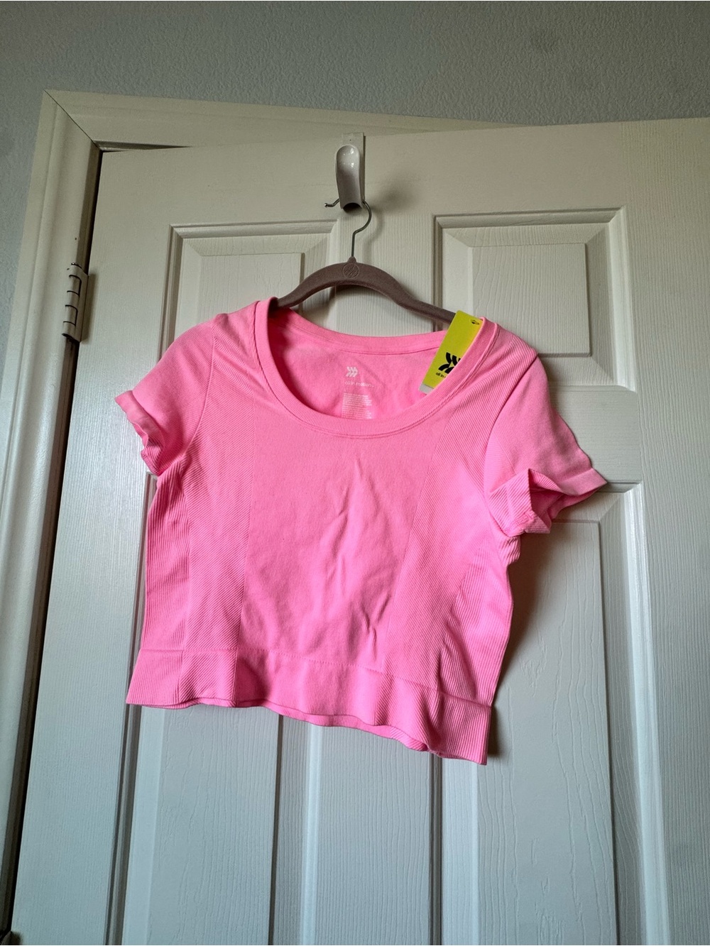 all in motion Pink Scoop Neck Short Sleeve Crop Top